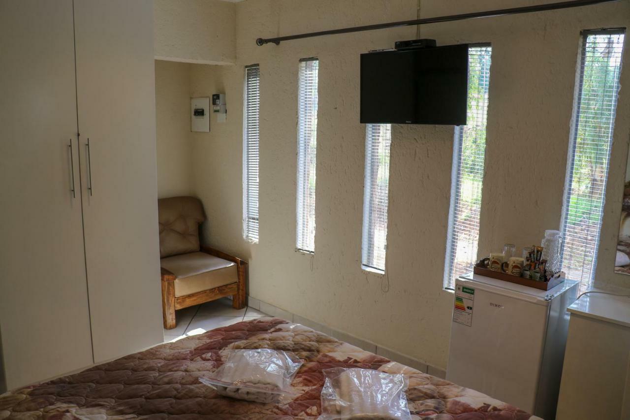 Rock Art Guesthouse Witbank Esterno foto